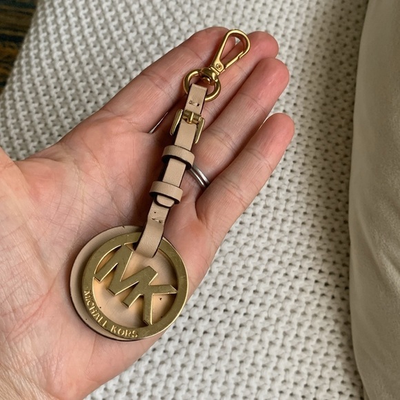MICHAEL Michael Kors Key Fob Chain‎ Bag Charm (Clip) Medallion, Gold MK Logo - Picture 4 of 4